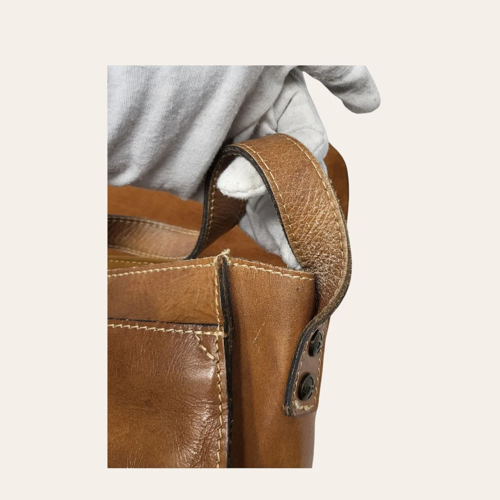 Patricia Nash Women Brown Leather Handbag - Picture 9 of 15